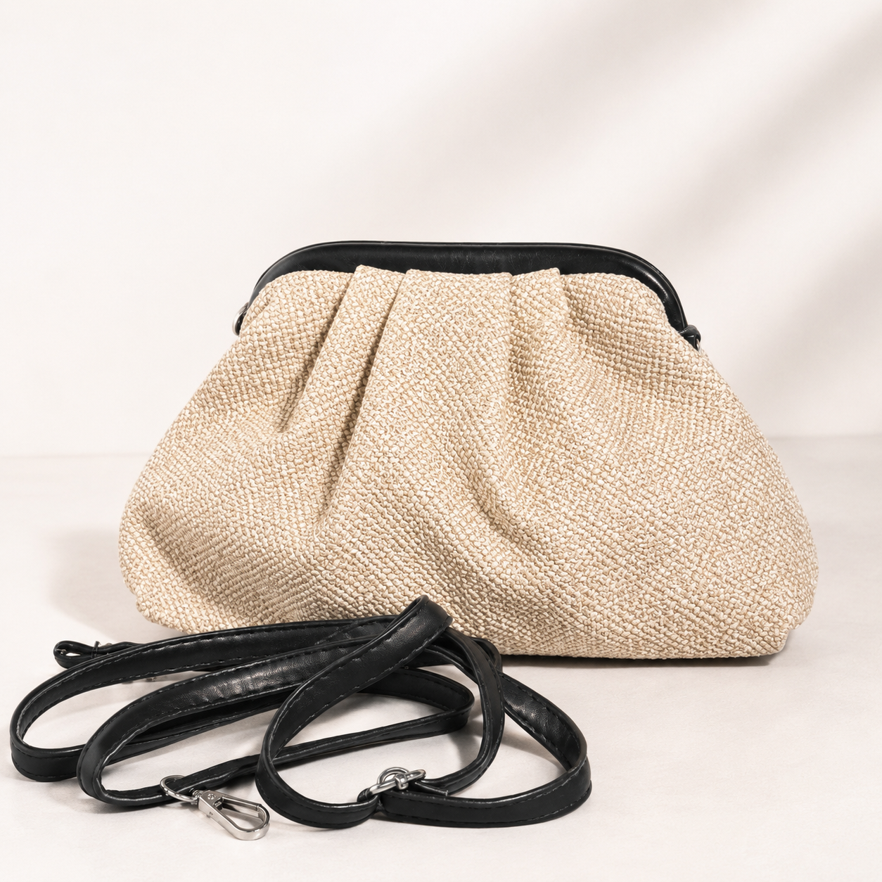 Dokulu Bej Clutch Çanta
