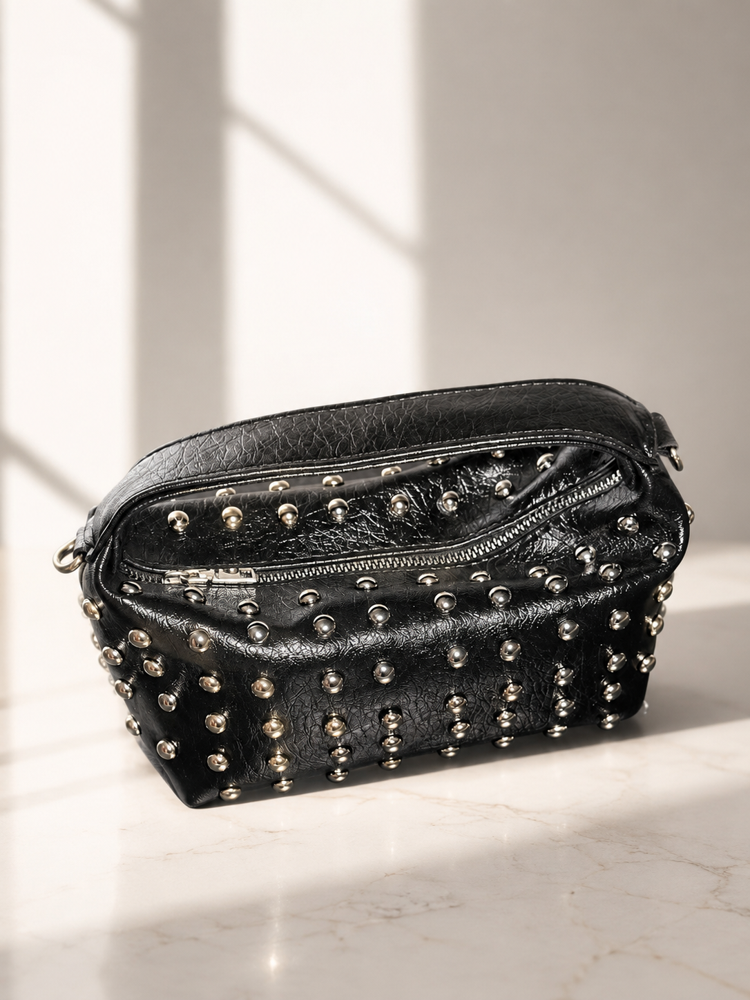 Zımba Detaylı Mini Baget Çanta